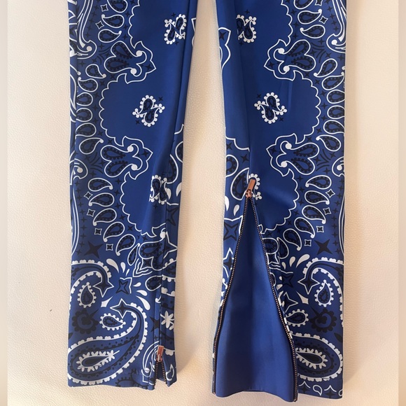 40% OFF GUAPI CARGO POCKETS BLUE - Picture 2 of 6